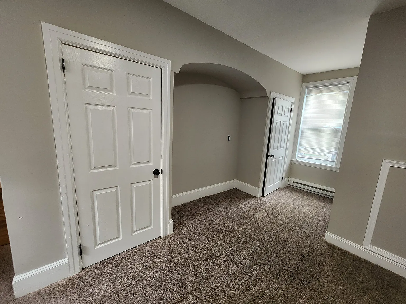 First floor front building — Photo 4