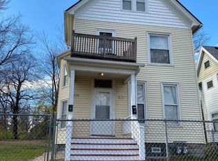 2755 N Richards St #1, Milwaukee, WI 53212