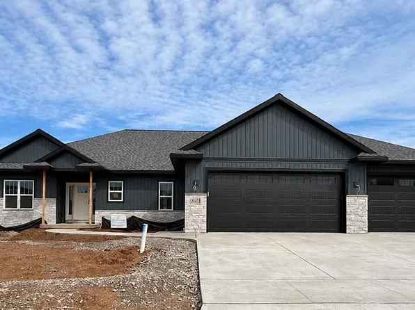 3684 Ella Jo Way, De Pere, WI 54115