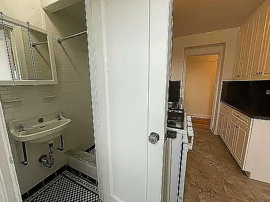 2728 Henry Hudson Pkwy #A44 — Photo 15