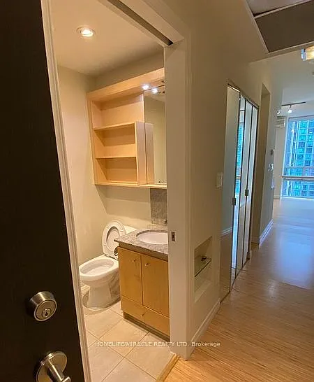 3504 Hurontario St — Photo 10