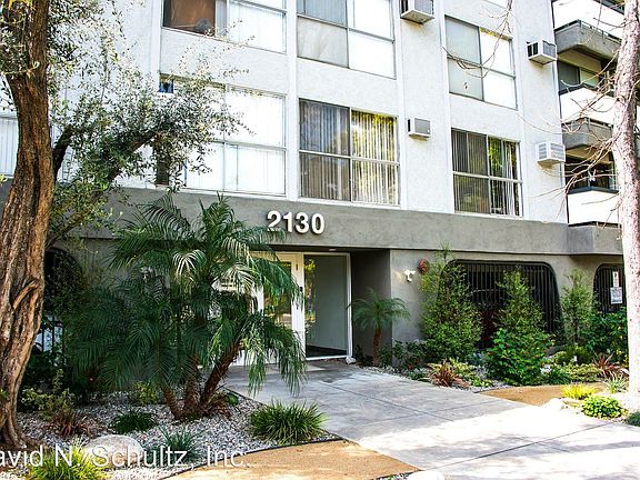 5th image of 2130 Fair Park Ave #104