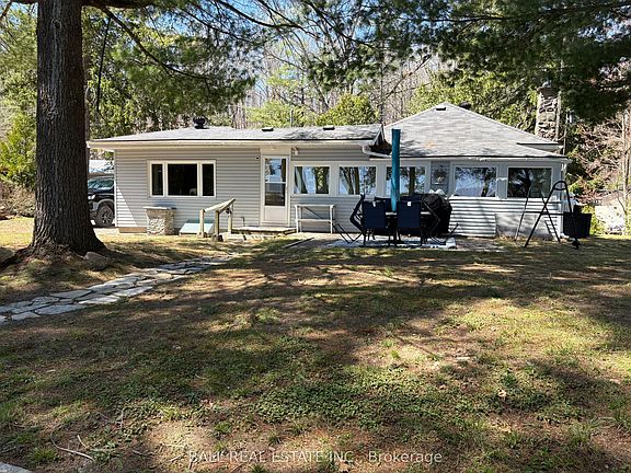 4th image of 2077 White Lake Rd W