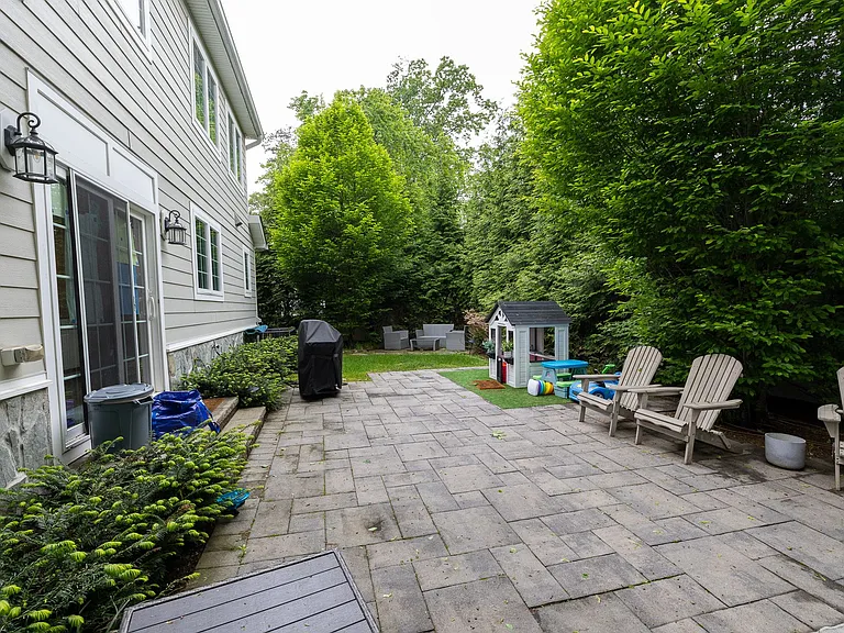 15 Woodland Rd — Photo 33