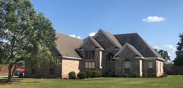 1st image of 326 Trigg Dr