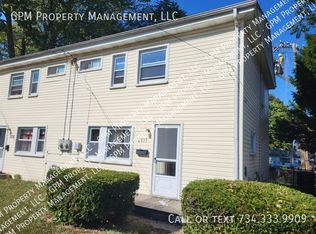 2039 Dryden St, Westland, MI 48186