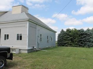121 S Pine St #101, Vermillion, SD 57069