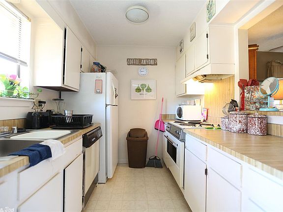 5th image of 508 Green Mountain Cir APT 83