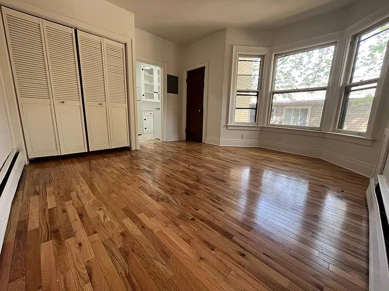 26 Irving Pl — Photo 5