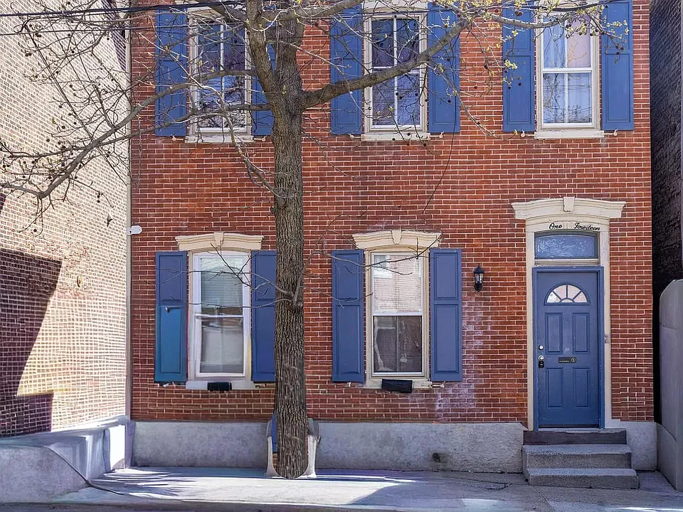 114 Walnut St #1