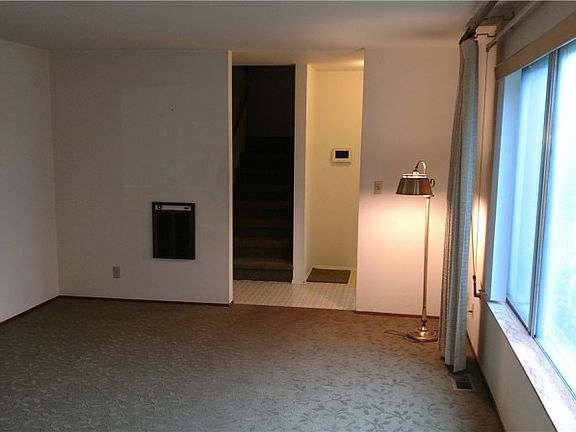 4th image of 16421 66th Ave W