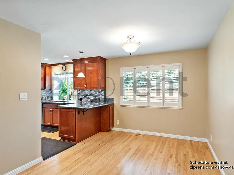1602 Saint Regis Dr — Photo 7