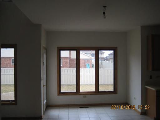 4th image of 8716 W Scheer Dr