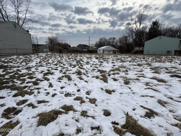 4347 Hunters Trl, Toledo, OH 43615