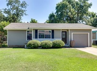 753 Ruth Ln, Hurst, TX 76053