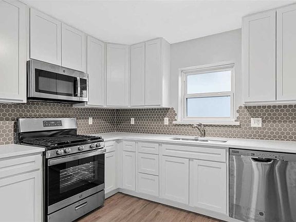 4th image of 4663 Frankfort Ave