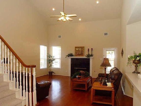 2nd image of 2617 Gull Lake Dr