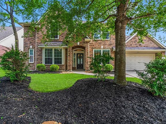 2nd image of 19 N French Oaks Circle