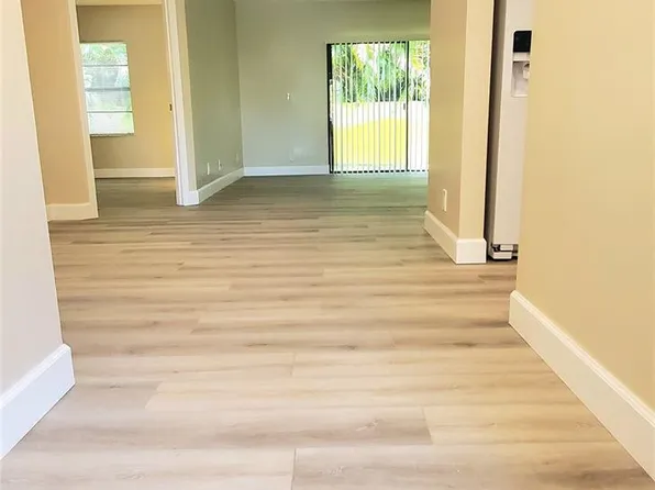 3013 NW 92nd Ave, Pompano Beach, FL 33065