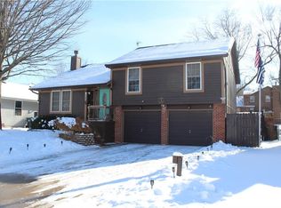 1202 SW Eastman St, Blue Springs, MO 64015