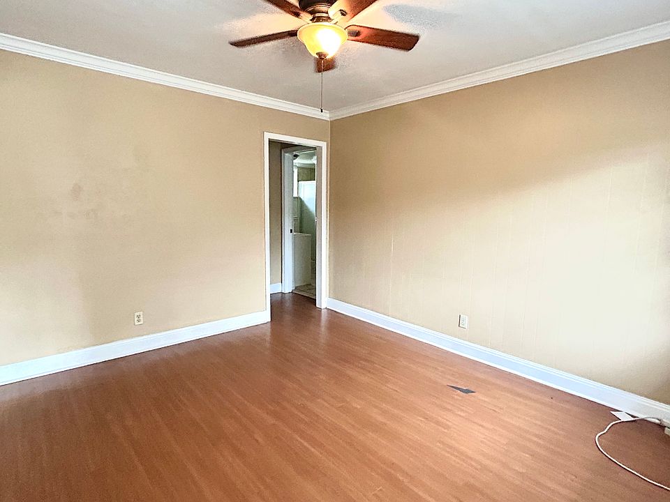 1st image of 1504 Emily Dr