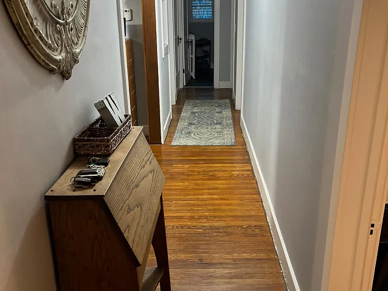 1428 1/2 S Lowell Ave #UPPER FLAT — Photo 5