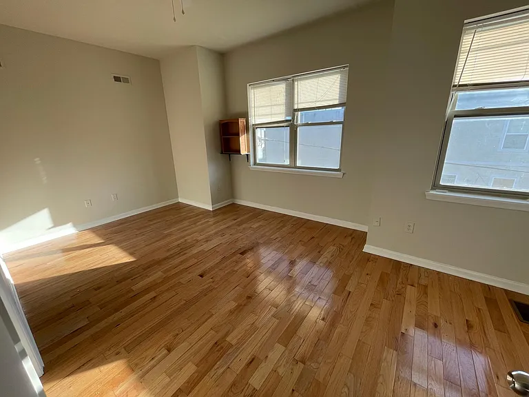 408 N Wiota St #2 — Photo 12