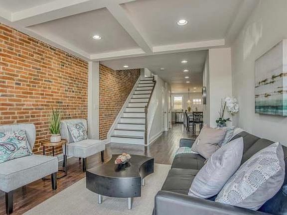 Entrance/Living Room