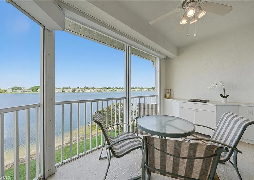 3320 W Crown Pointe Blvd #201
