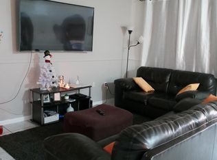 1079 W 42nd St, Hialeah, FL 33012