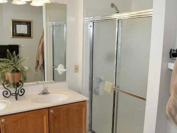 5th image of 14002 Wood Rock Way