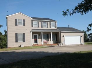 972 Hopkins Rd, Murray, KY 42071