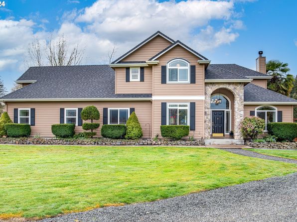 28072 Bridges Ln, Eugene, OR 97402