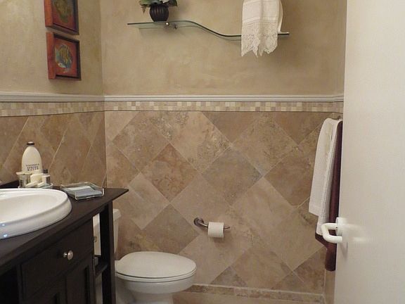 4th image of 5738 Nw 48 Court