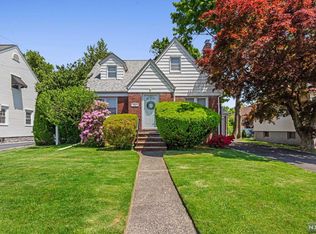 221 Bell Ave, Hasbrouck Heights, NJ 07604
