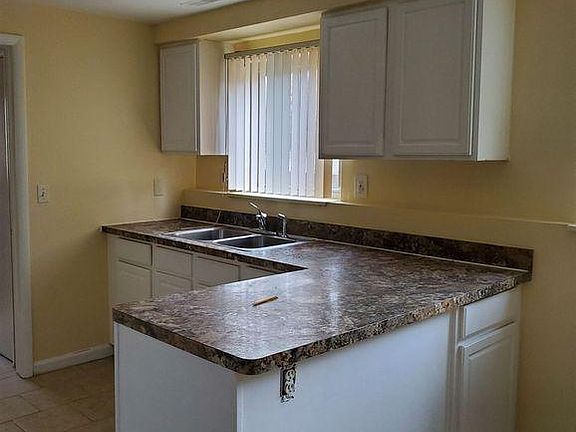 5th image of 5601 Clippert St