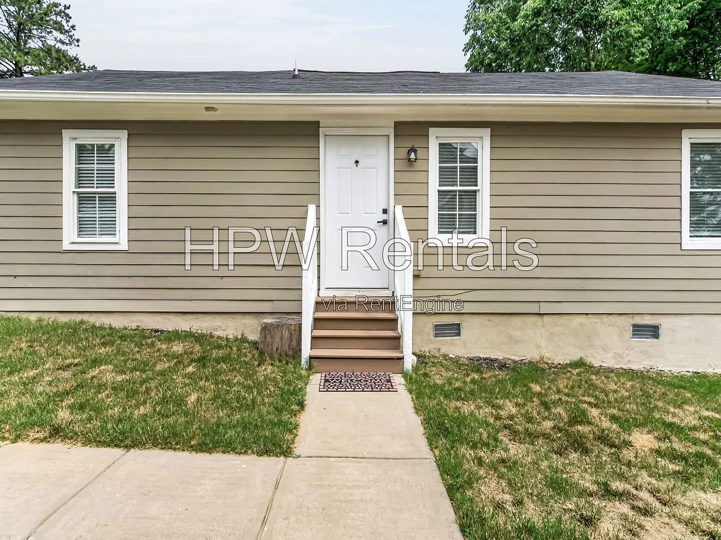 3 bed, 2.0 bath, 1156 sqft, $1,699 — Photo 2