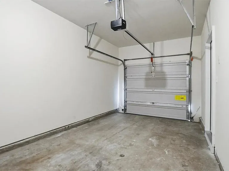 5630 Lawley Dr — Photo 50