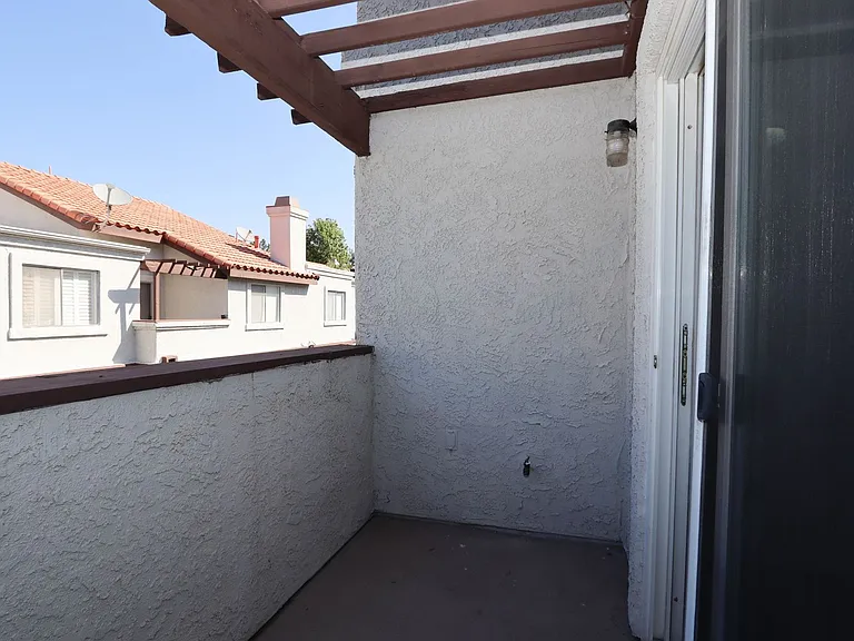 24210 Sylvan Glen Rd #F — Photo 14