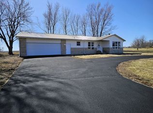 402 E Jackson St, Ohio, IL 61349