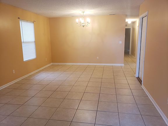 5th image of 7632 Hare Ave