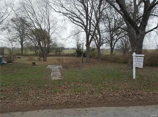 109 W Elm St, Lenzburg, IL 62255