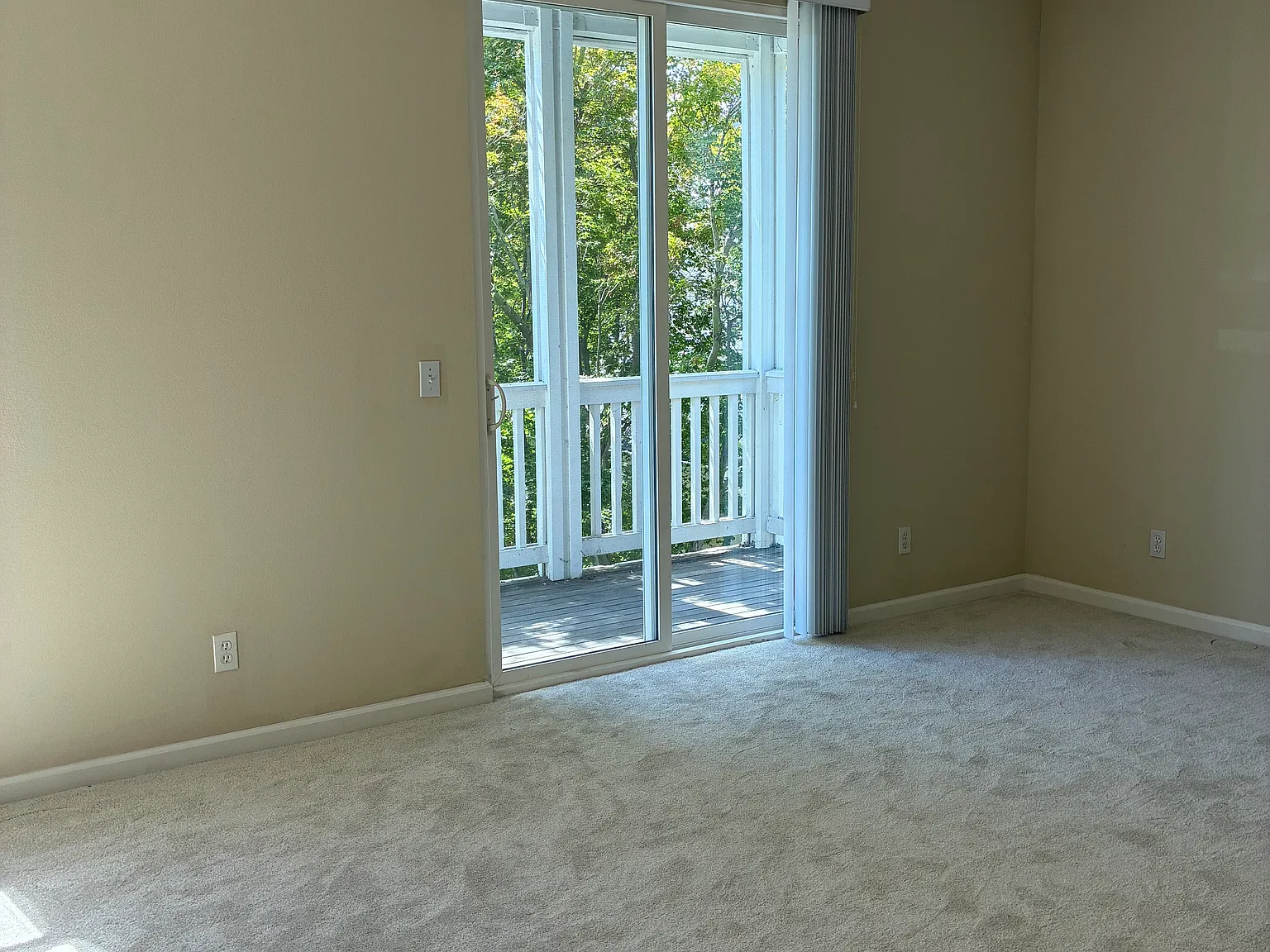 3 bed, 2.5 bath, $3,500 — Photo 4