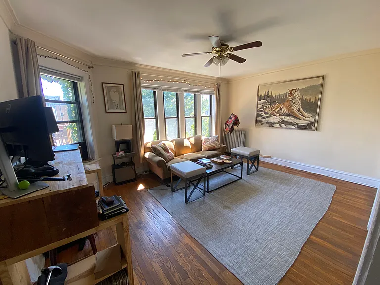 1471 W Carmen Ave #3S — Photo 1