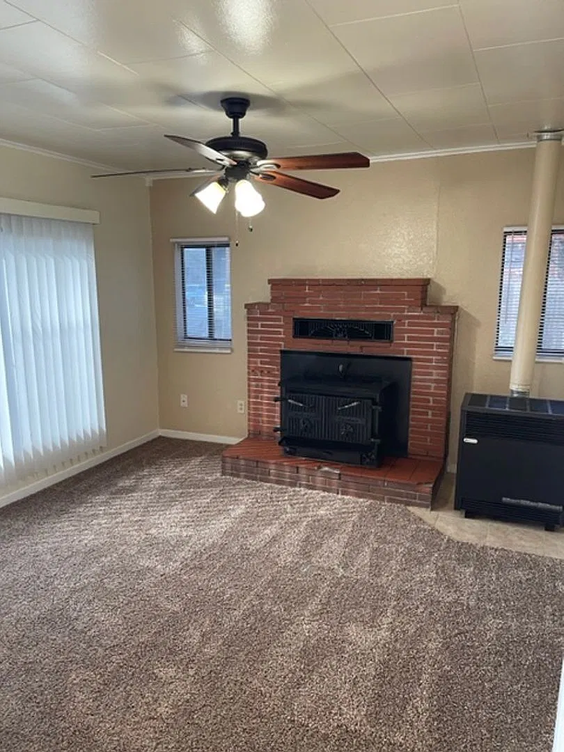 2 Bedroom in Anderson with yard and garage! — Photo 4