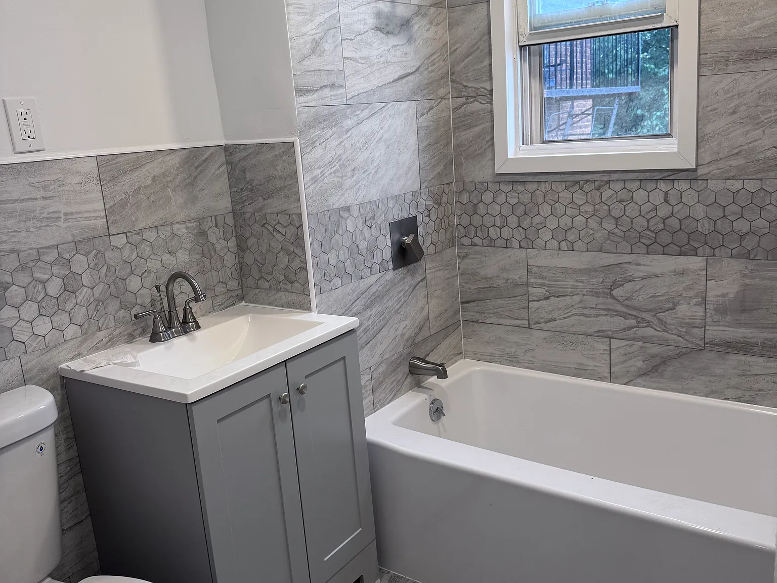 169 Hall Ave — Photo 4