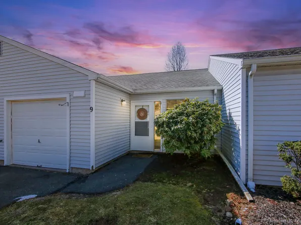 9 Knoll Lane #9, Simsbury, CT 06089