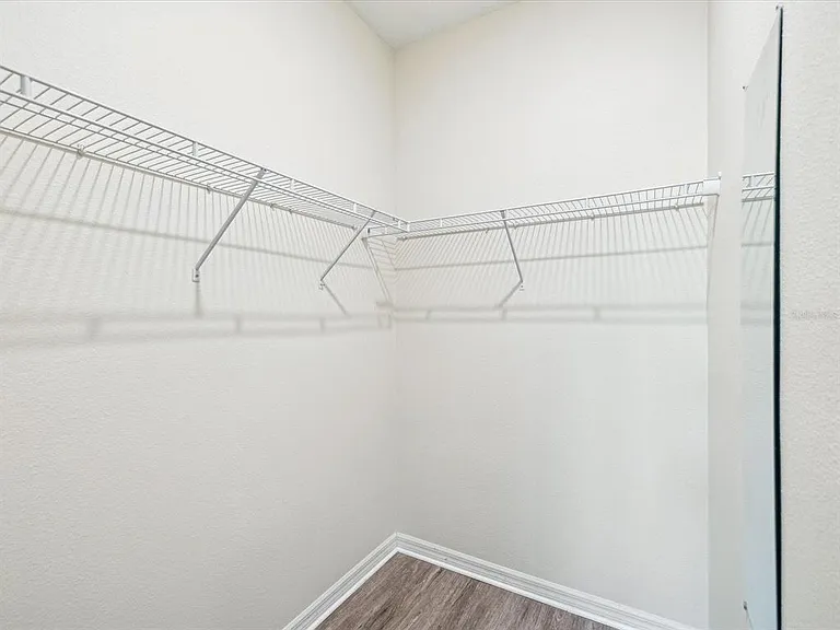 11525 Southern Creek Dr — Photo 24