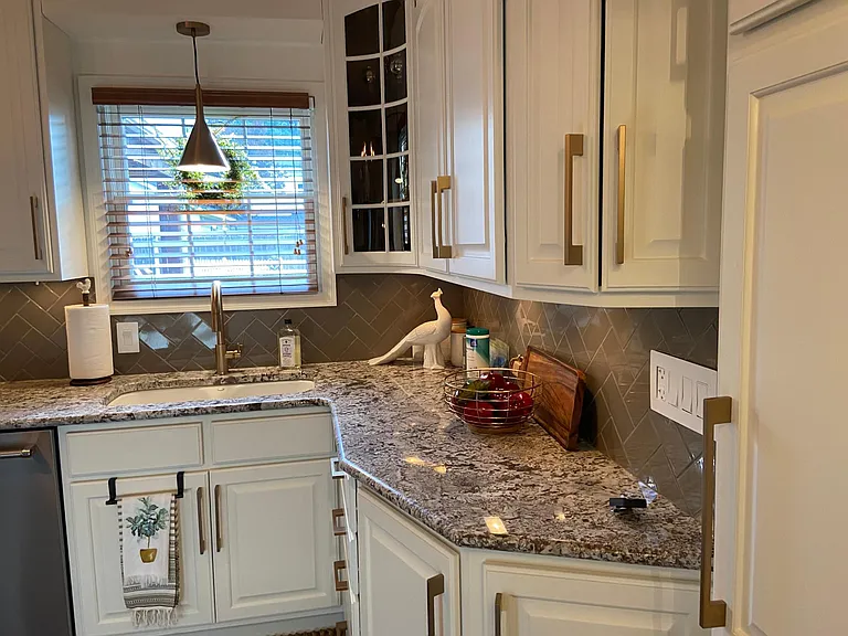 247 N Parkwood Ln — Photo 22