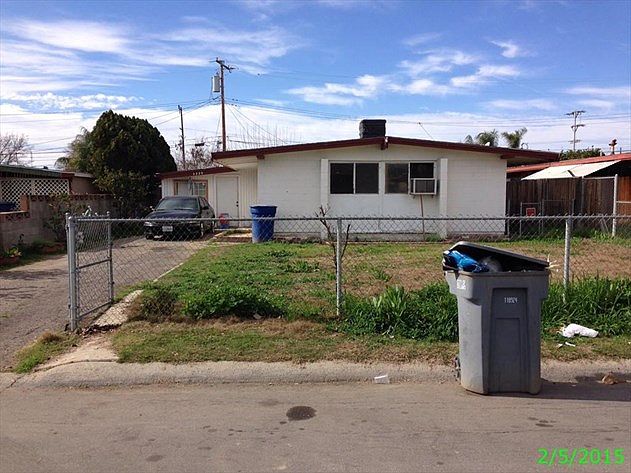 2nd image of 2229 Oleander St